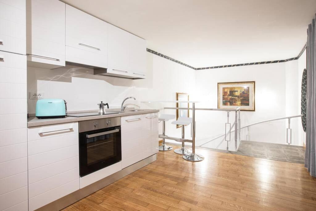 Unforgettable Split Level Jacuzzi Navona - Collection Apartamento