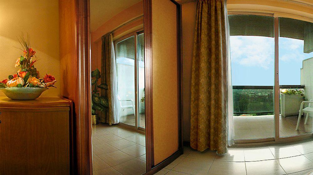 Pineta Palace 4* Roma