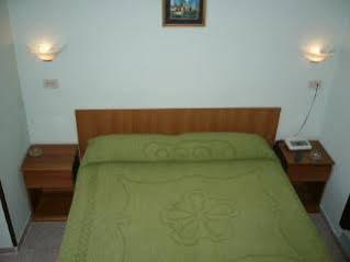 Hotel Domus Mea