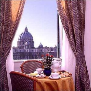 Emmaus Hotell