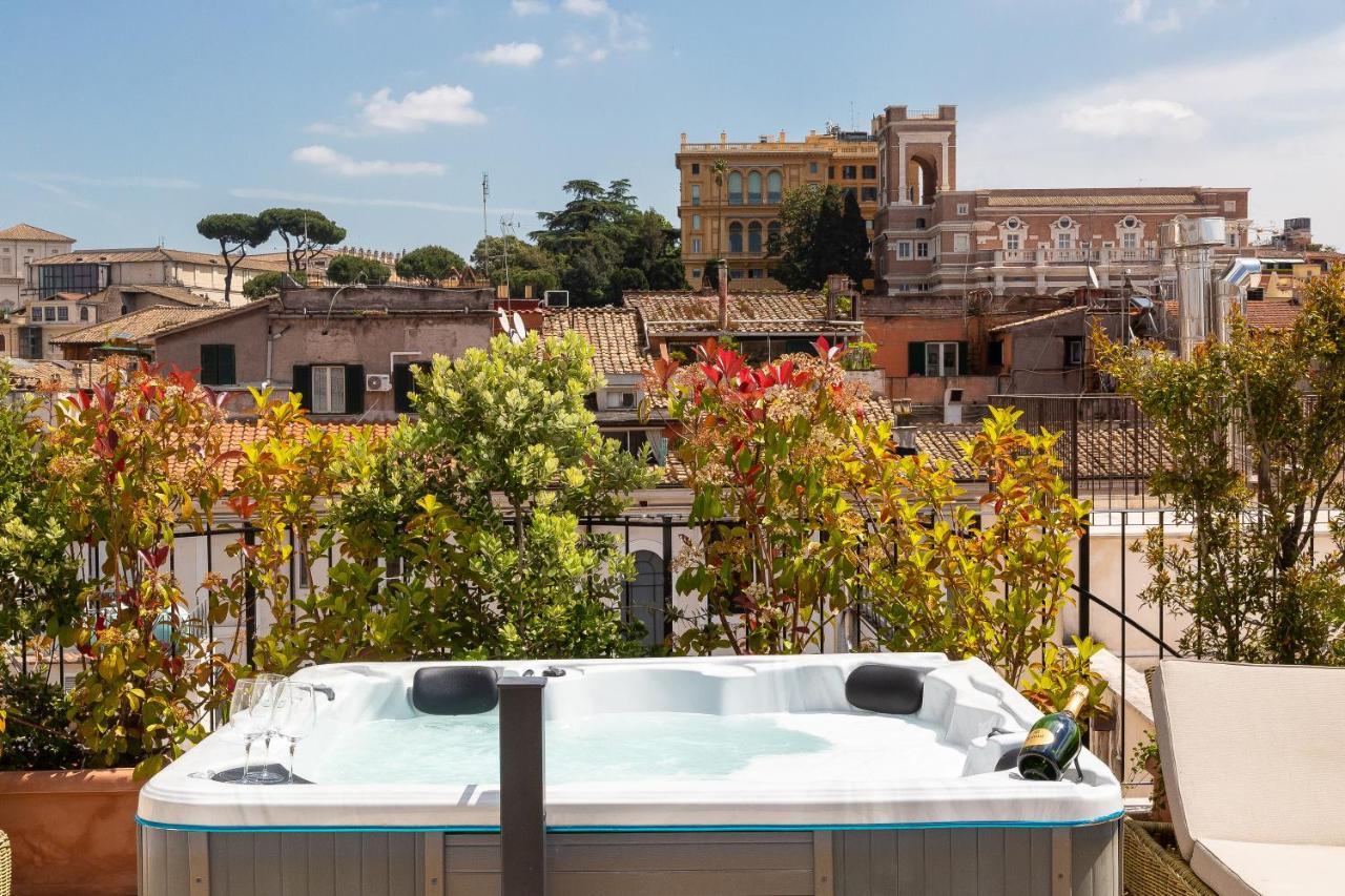 Amazing Penthouse Piazza Venezia Apartamento *