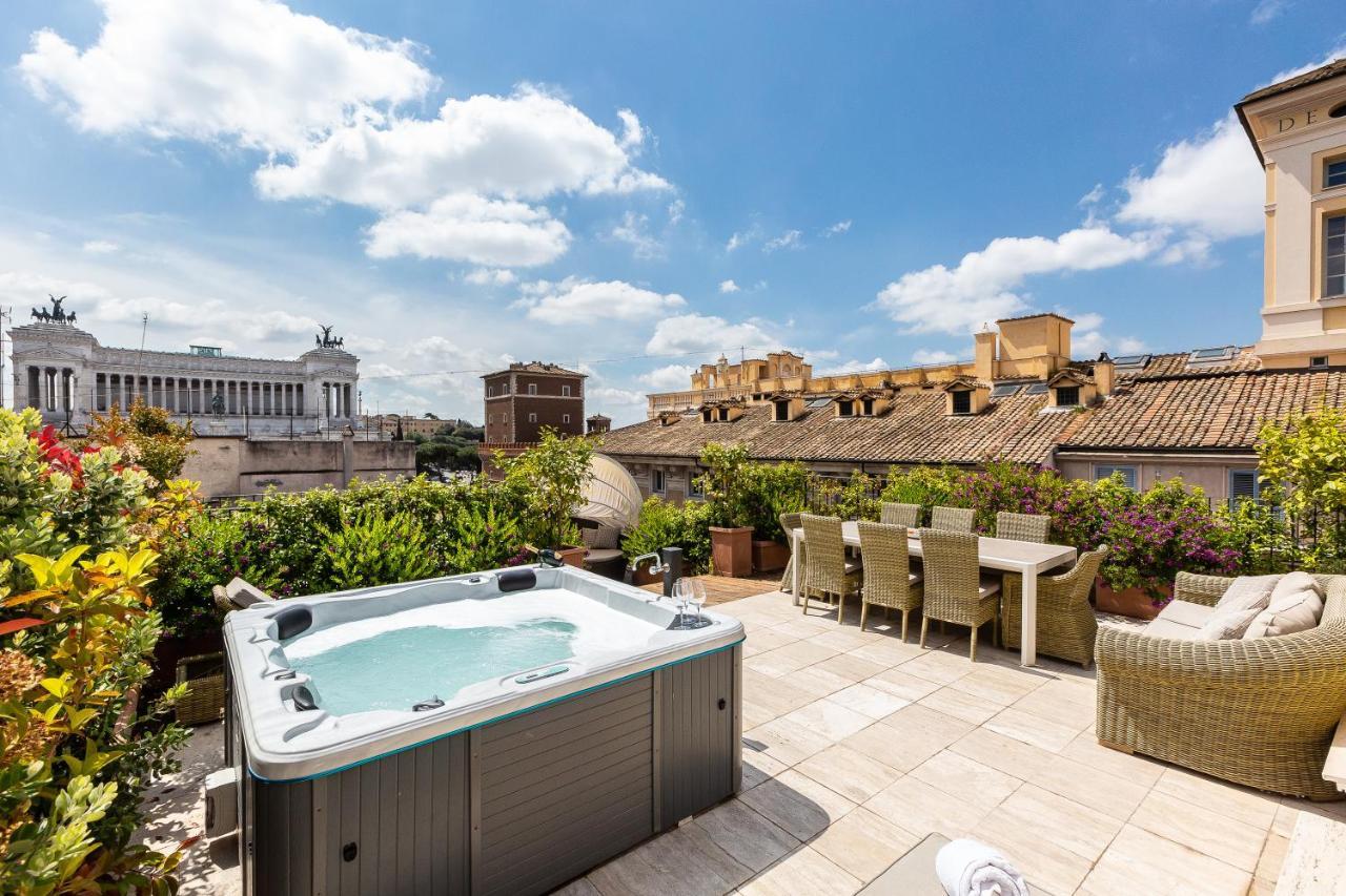 Amazing Penthouse Piazza Venezia Apartamento