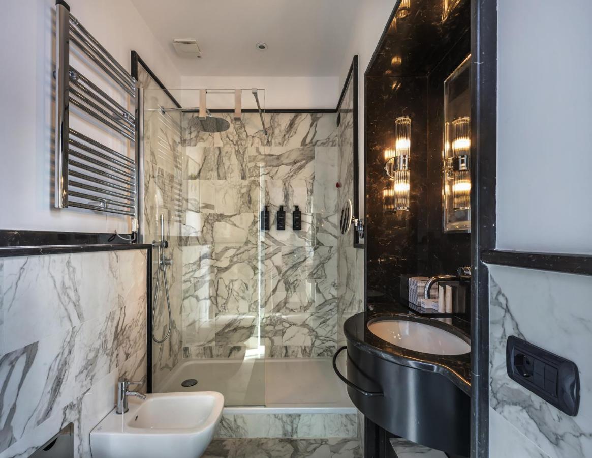Ricciardelli Luxury - Piazza Di Spagna Pensión 2*