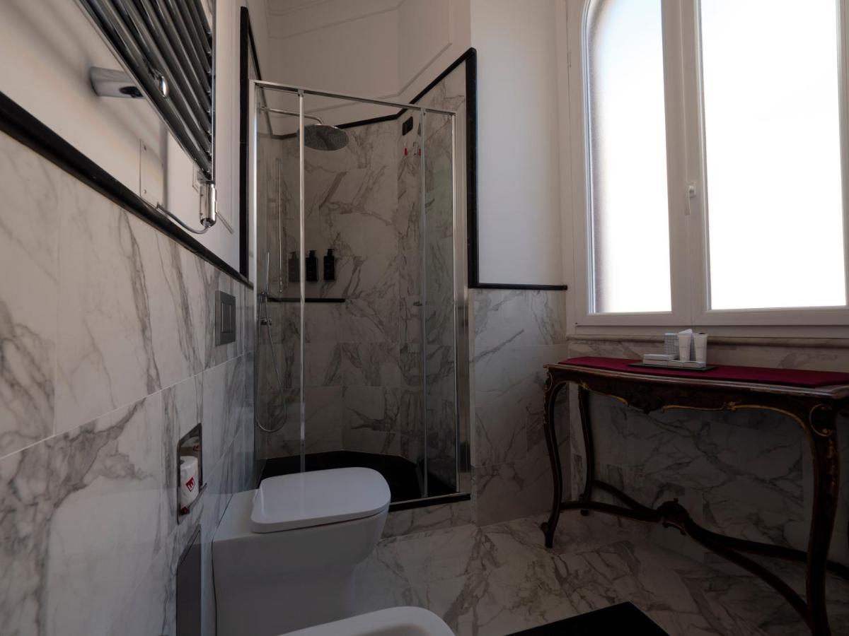 Ricciardelli Luxury - Piazza Di Spagna Pensión