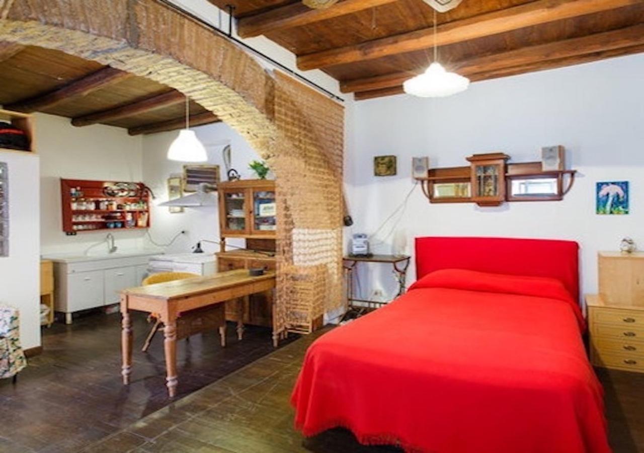 Apartment Independent With Garden Heart Of Trastevere John Cabot
