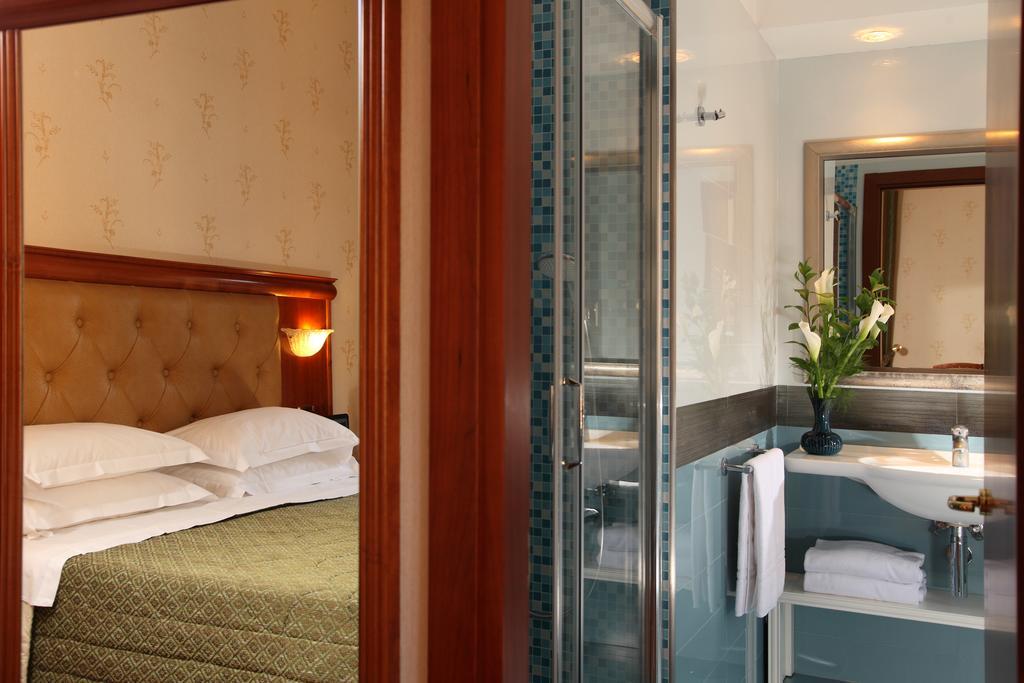 Serena Srl Hotell