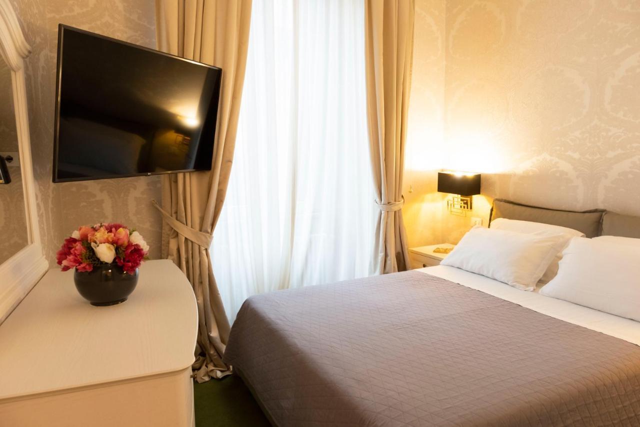 Cathy's Luxury * Roma