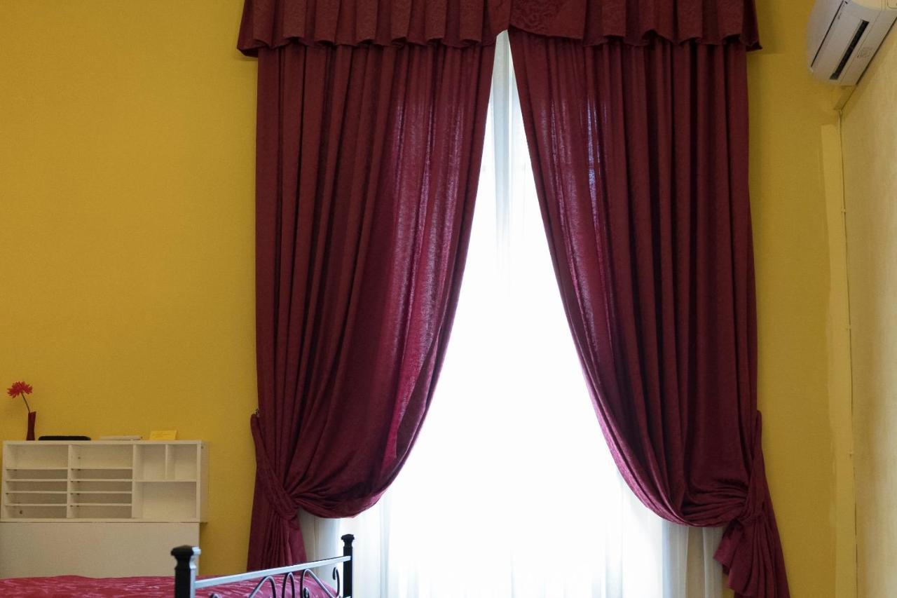 Bed & Breakfast La Breccia A Porta Pia