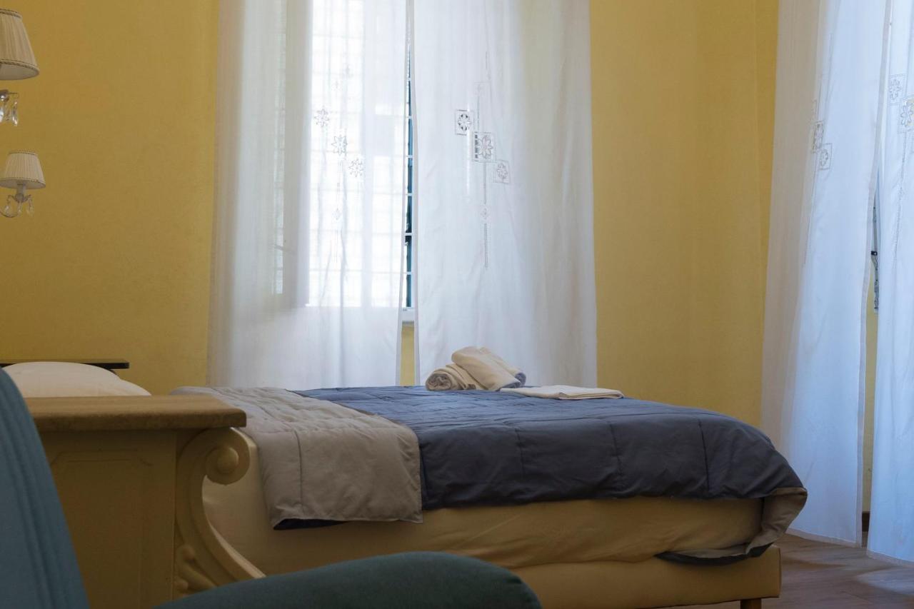 La Breccia A Porta Pia Bed & Breakfast