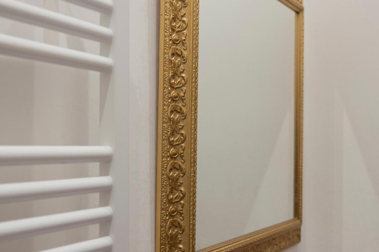 La Breccia A Porta Pia Bed & Breakfast