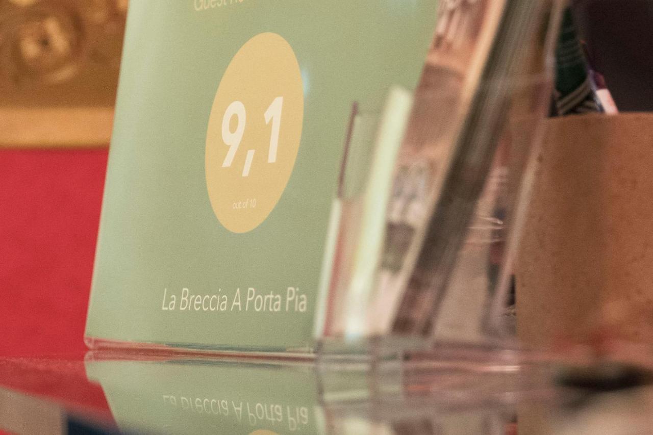 La Breccia A Porta Pia Bed & Breakfast 3*
