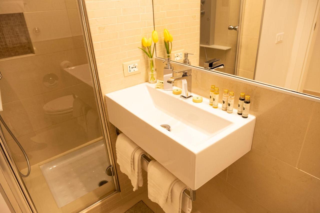 Cathy's Luxury Roma
