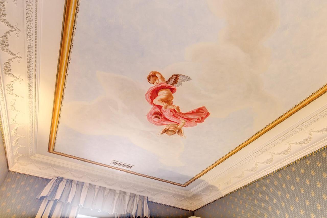 Hotel La Lumiere Di Piazza Di Spagna Rom