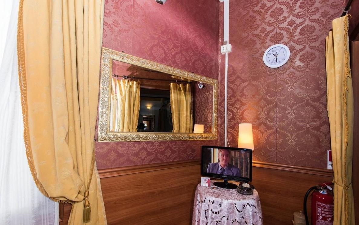 Artromano Hotel