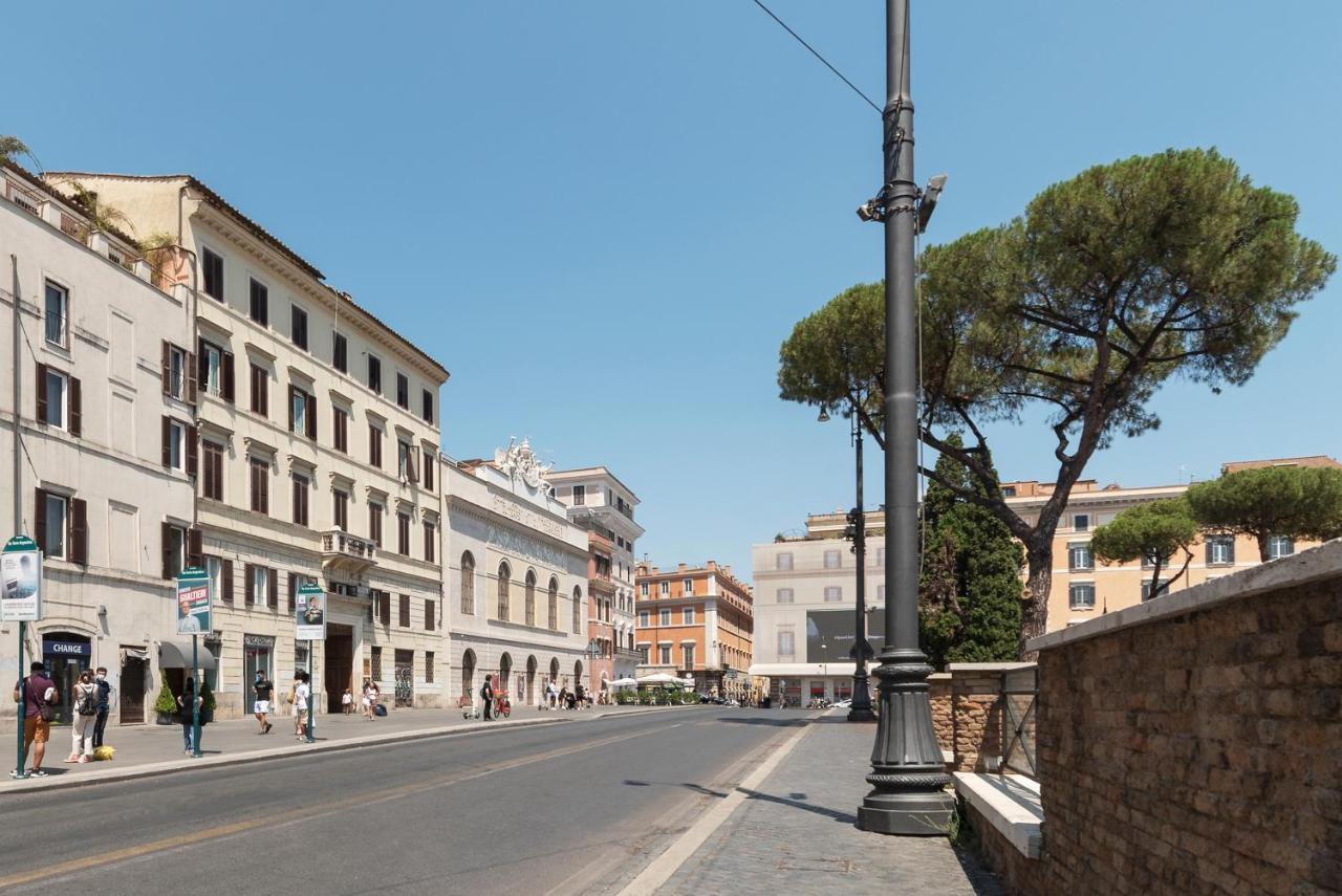Largo Di Torre Argentina
