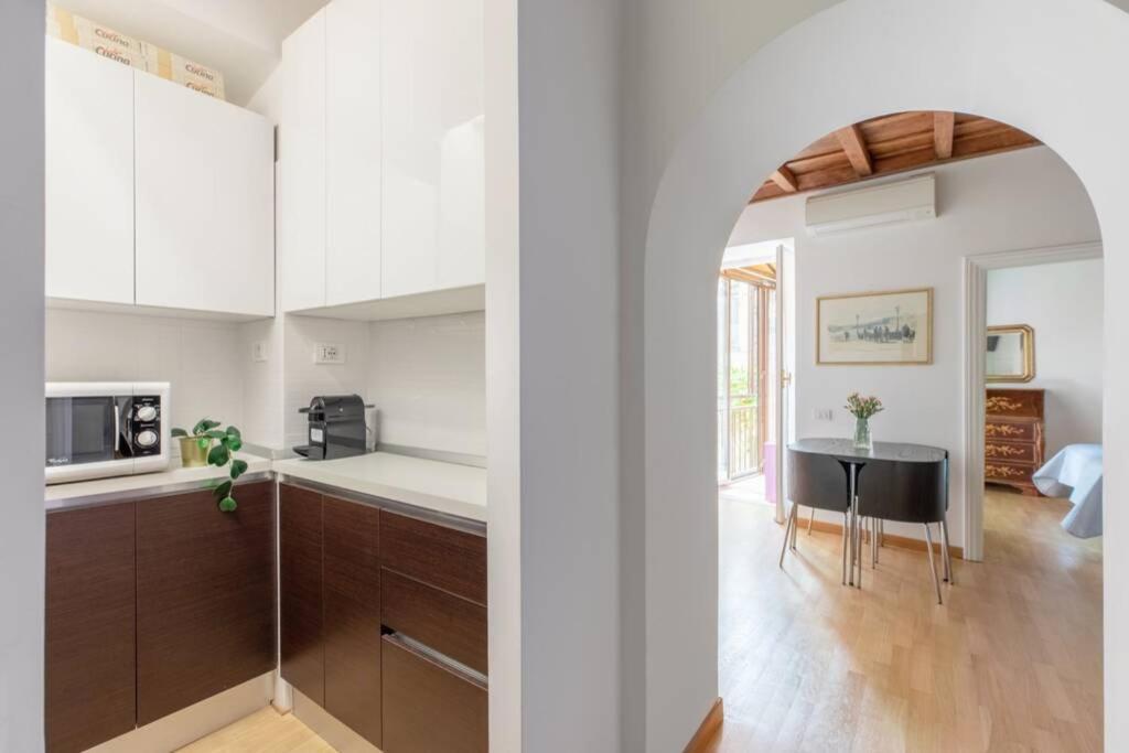 Iflat Via Del Corso Elegant Leilighet *