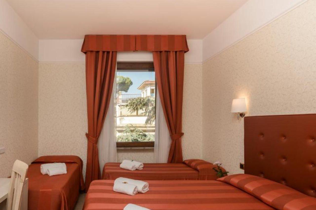 Hotel Rosa 3*
