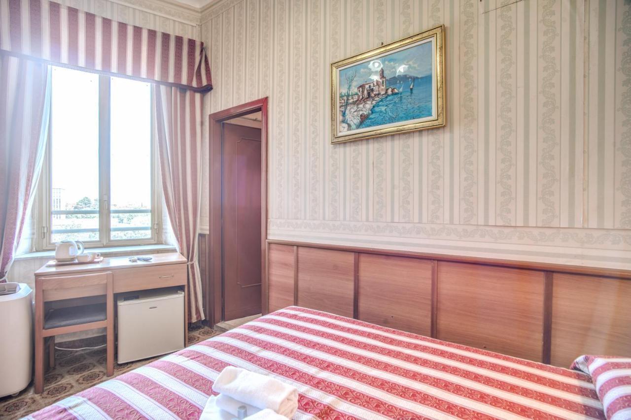 Artromano Hotel 2*