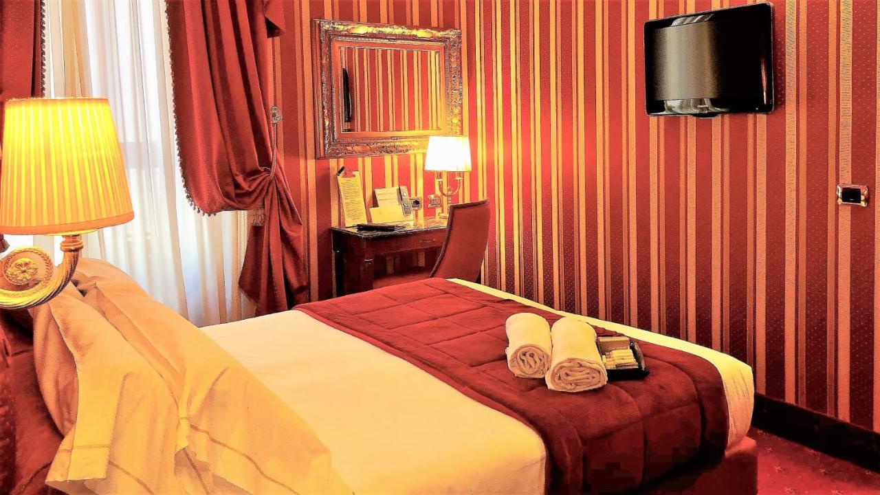 Manfredi In Hotel 3*