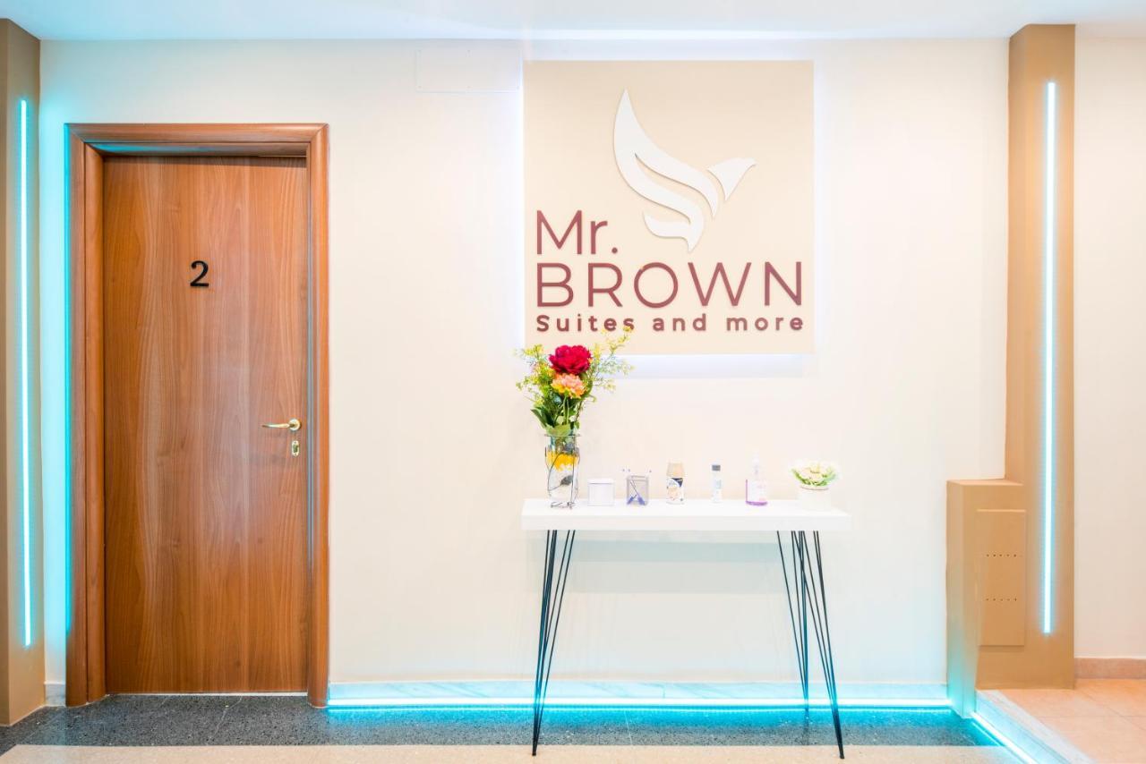 Mr. Brown - San Paolo Gjestgiverier