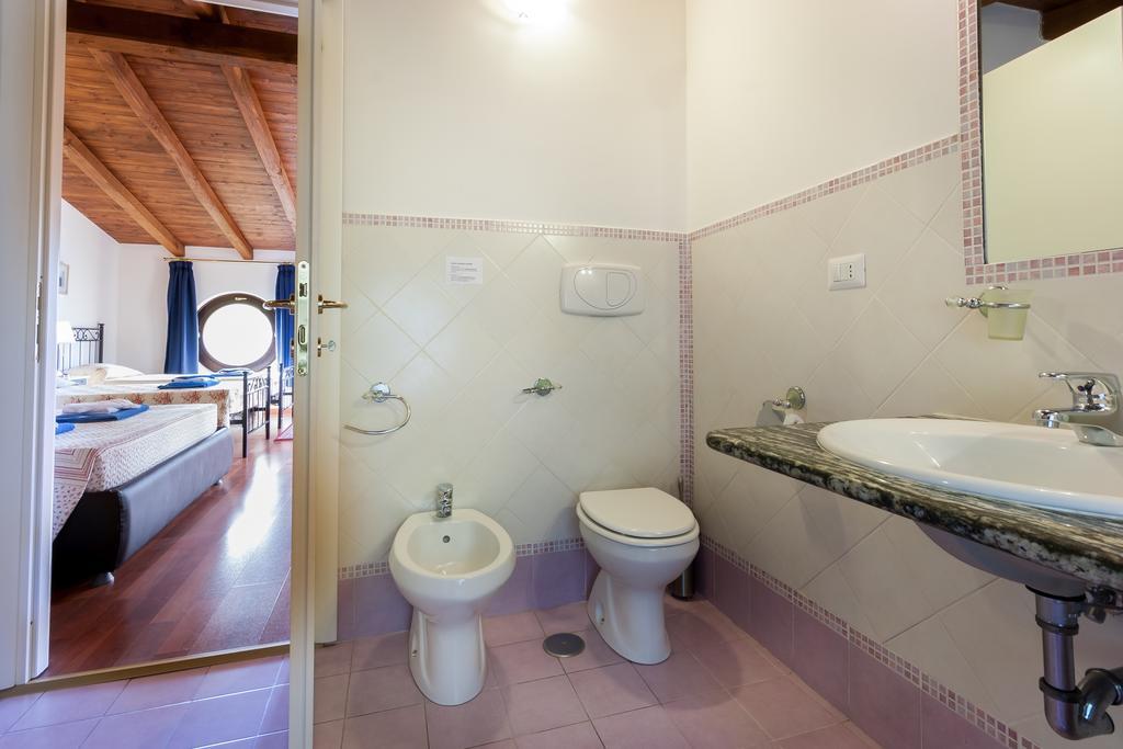 Hotel Villaggio Azzurro *