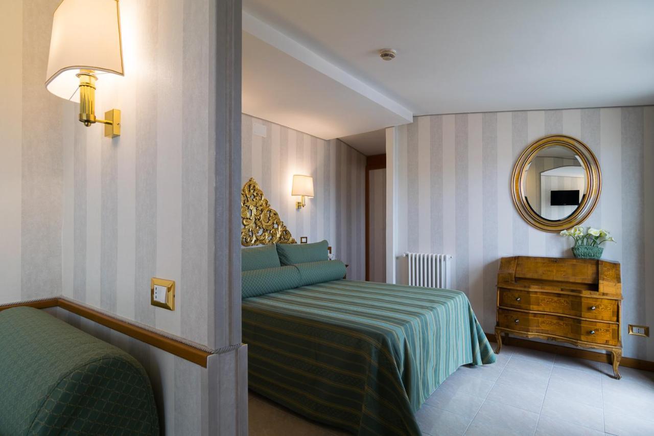 Pacific Hotell 3*