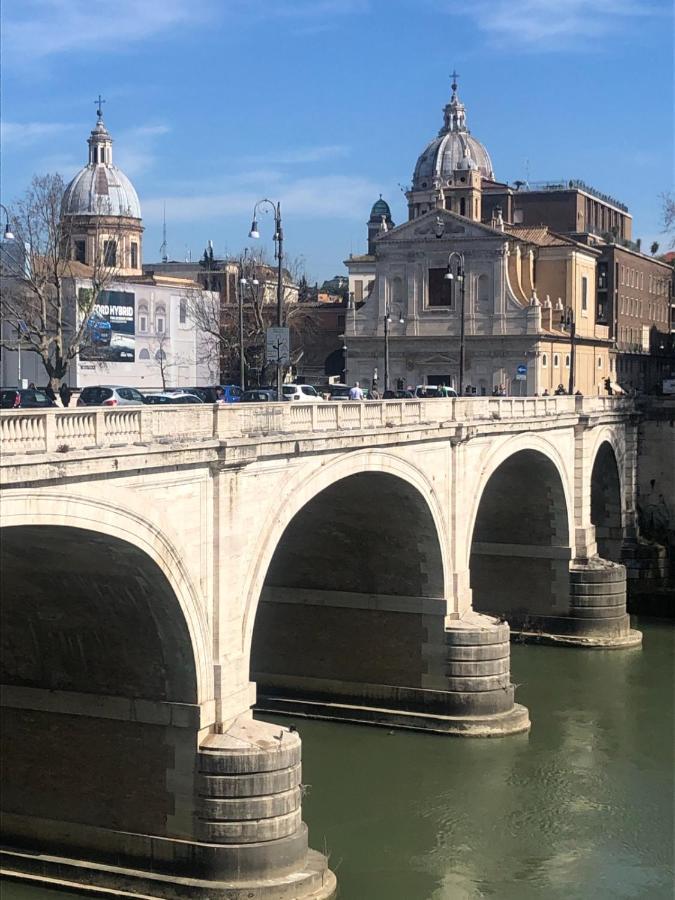 Holidays Navona