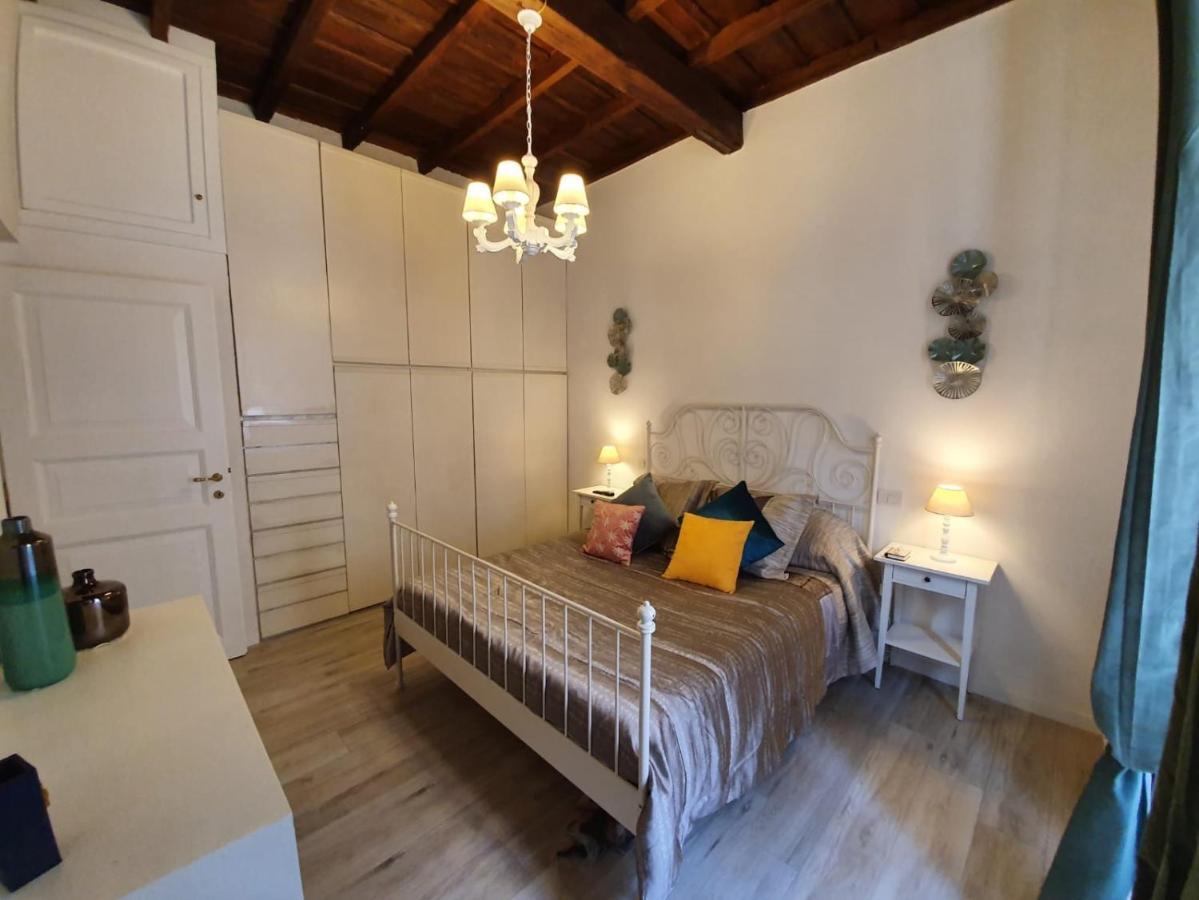 Alice's Corner At Borgo Apartment *