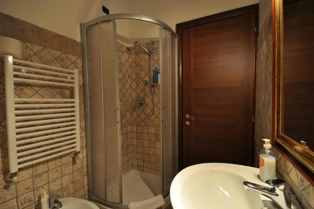 Casale De Santis Gjestgiverier 2*