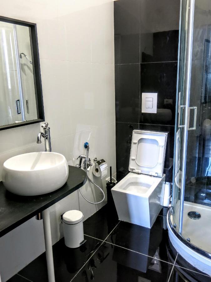Lorvand Guest house