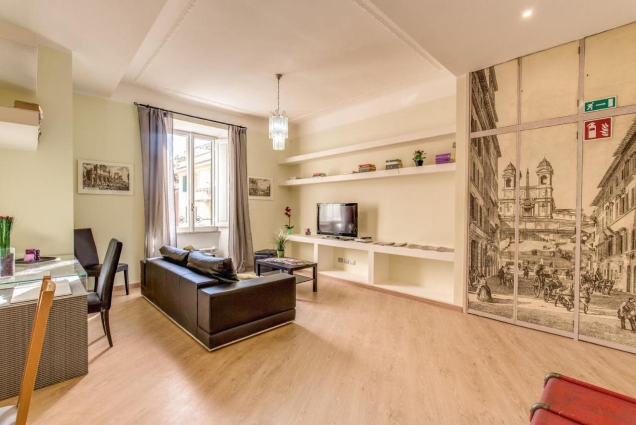 Lovely 4-bedroom 30m Sangiovanni Metro Apartamento Roma