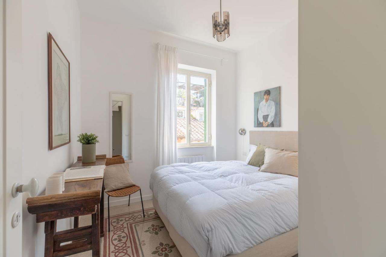 Iflat Lovely With View On Pope Window Apartamento
