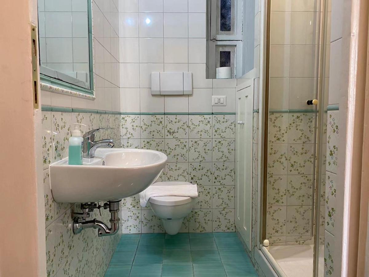 Cavour 44616 Apartamento Roma