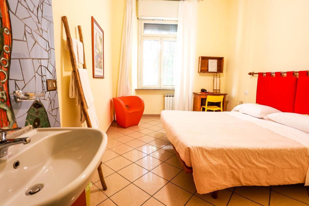 The Beehive Roma