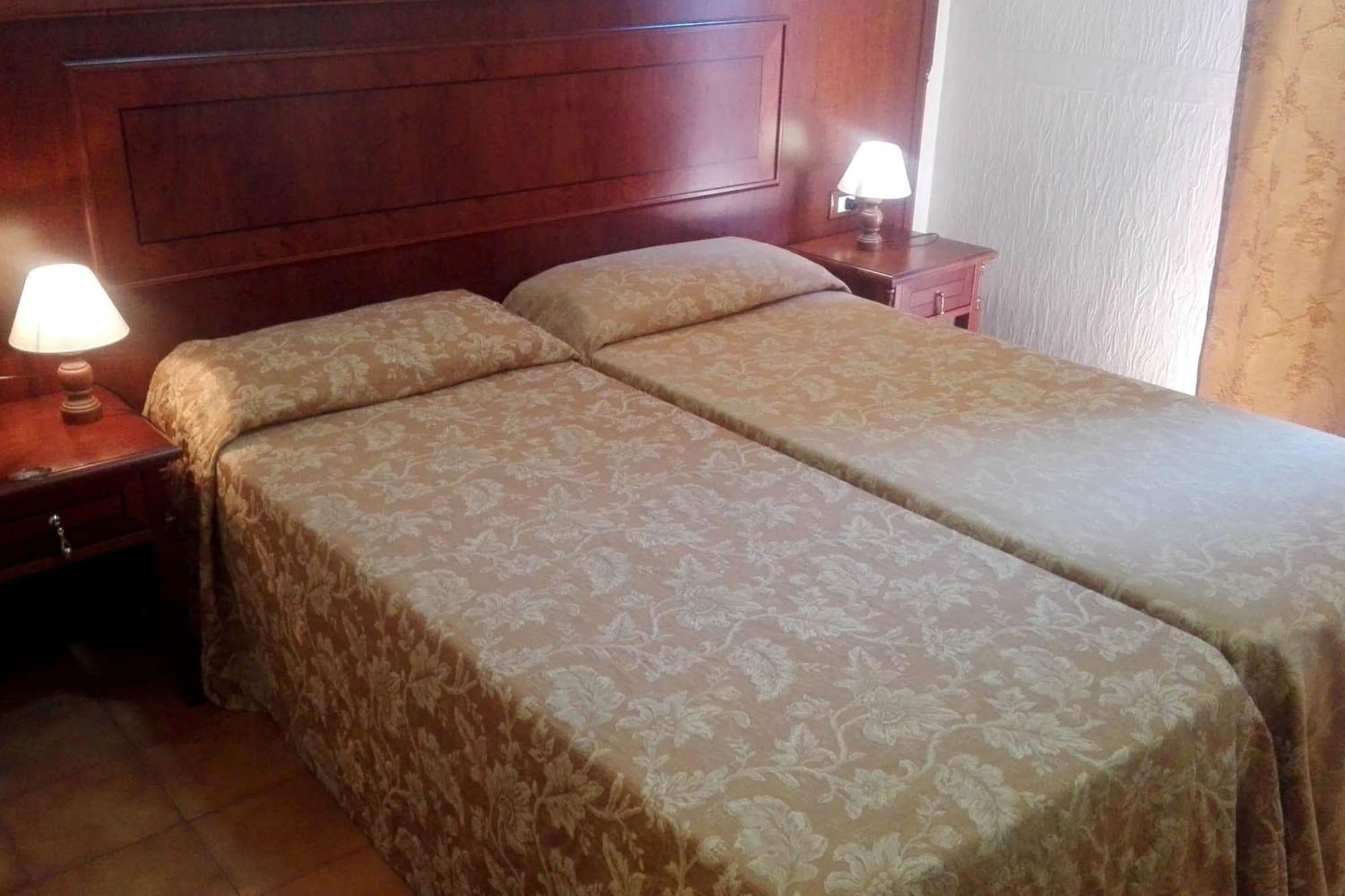 Cinecitta Hotel 3*