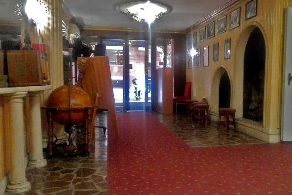 Cinecitta Hotel Rome