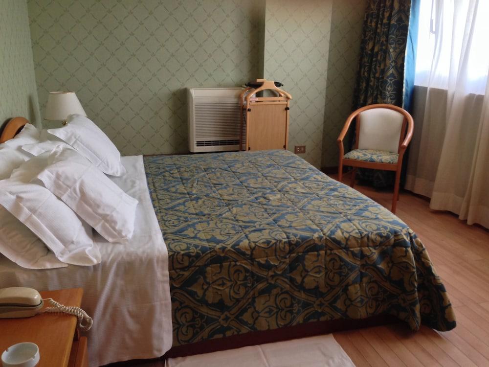 Garden Apartahotel 4*