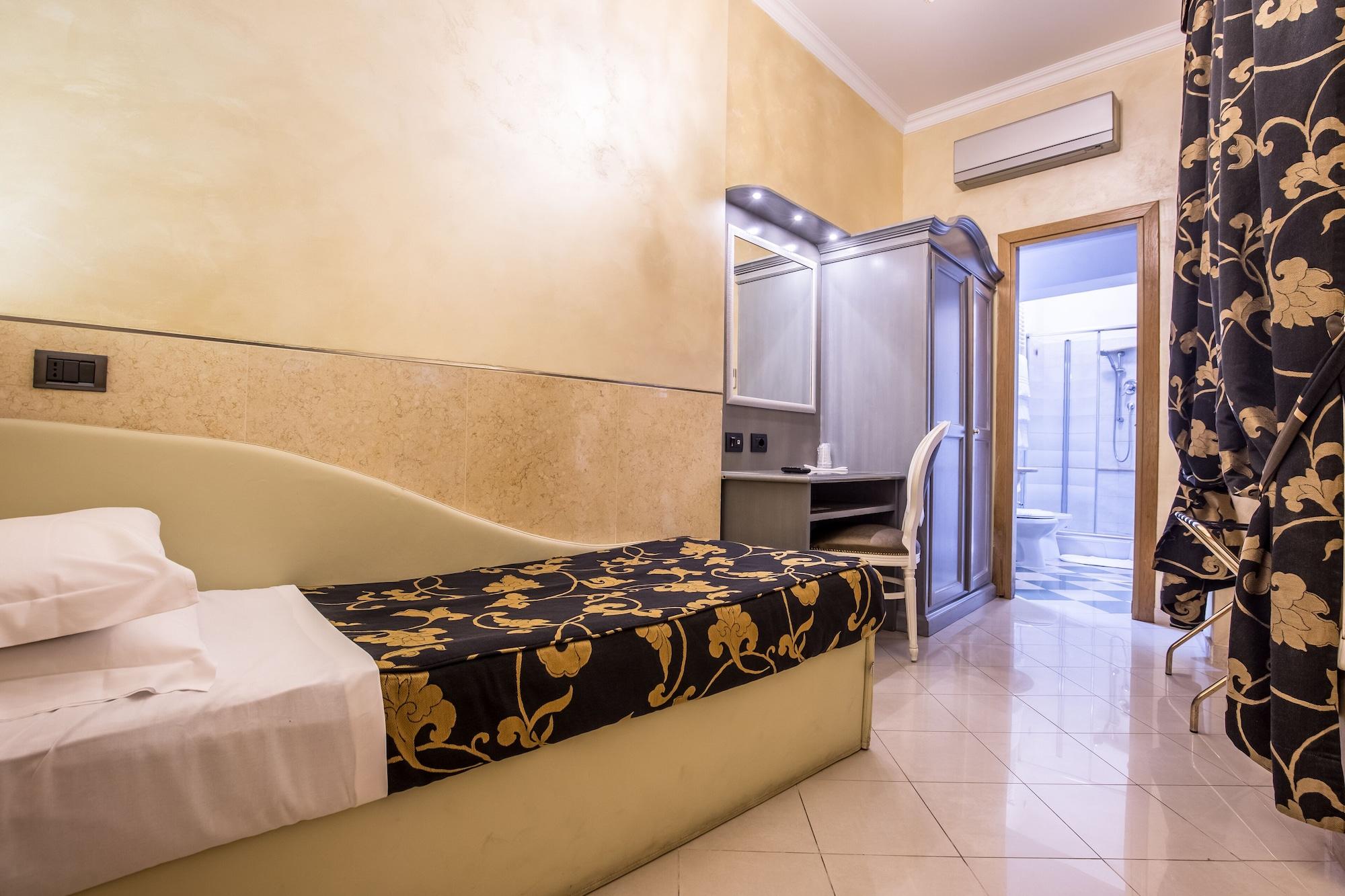 Fellini Hotel Roma