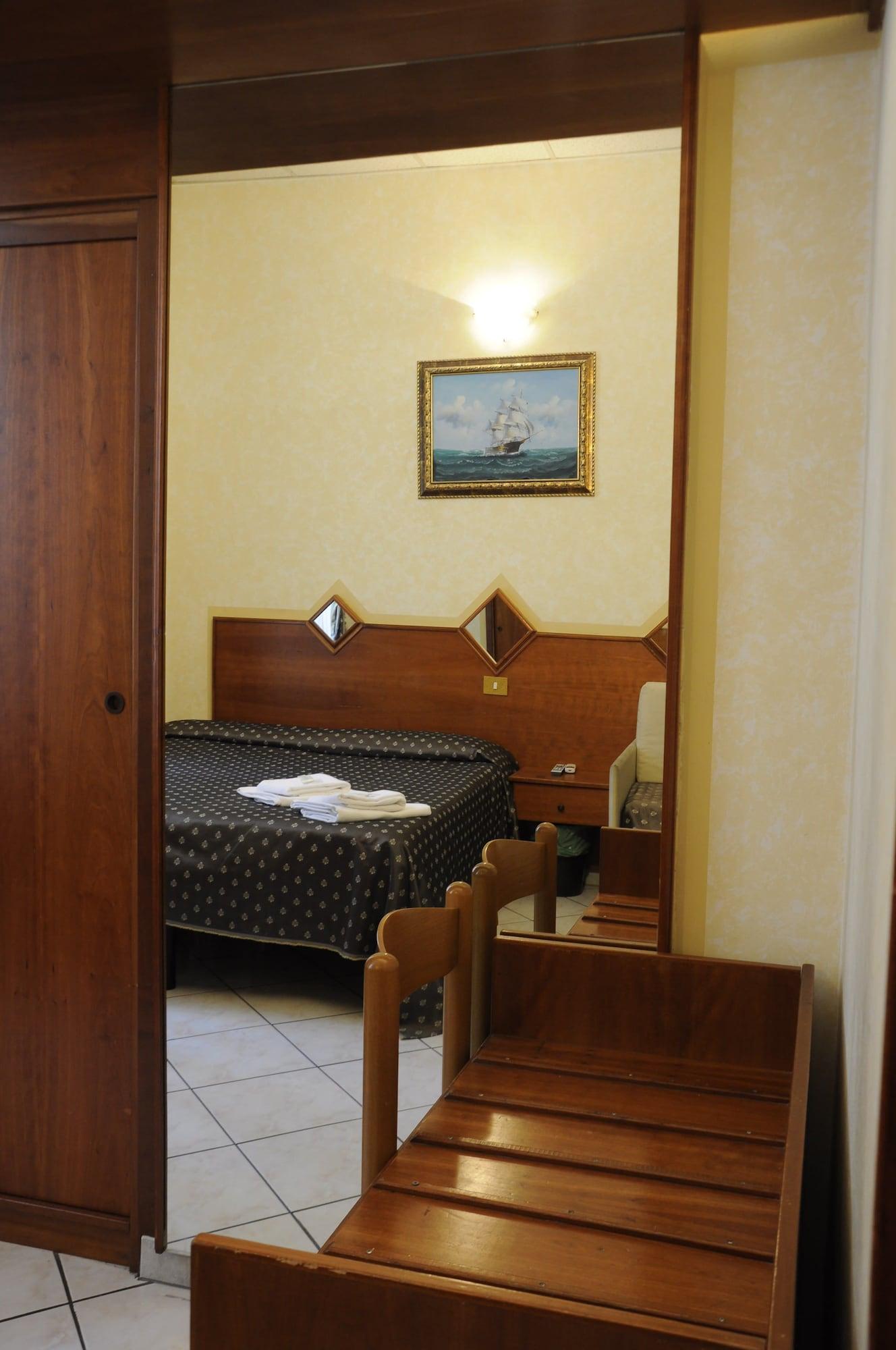 Farini Hotel