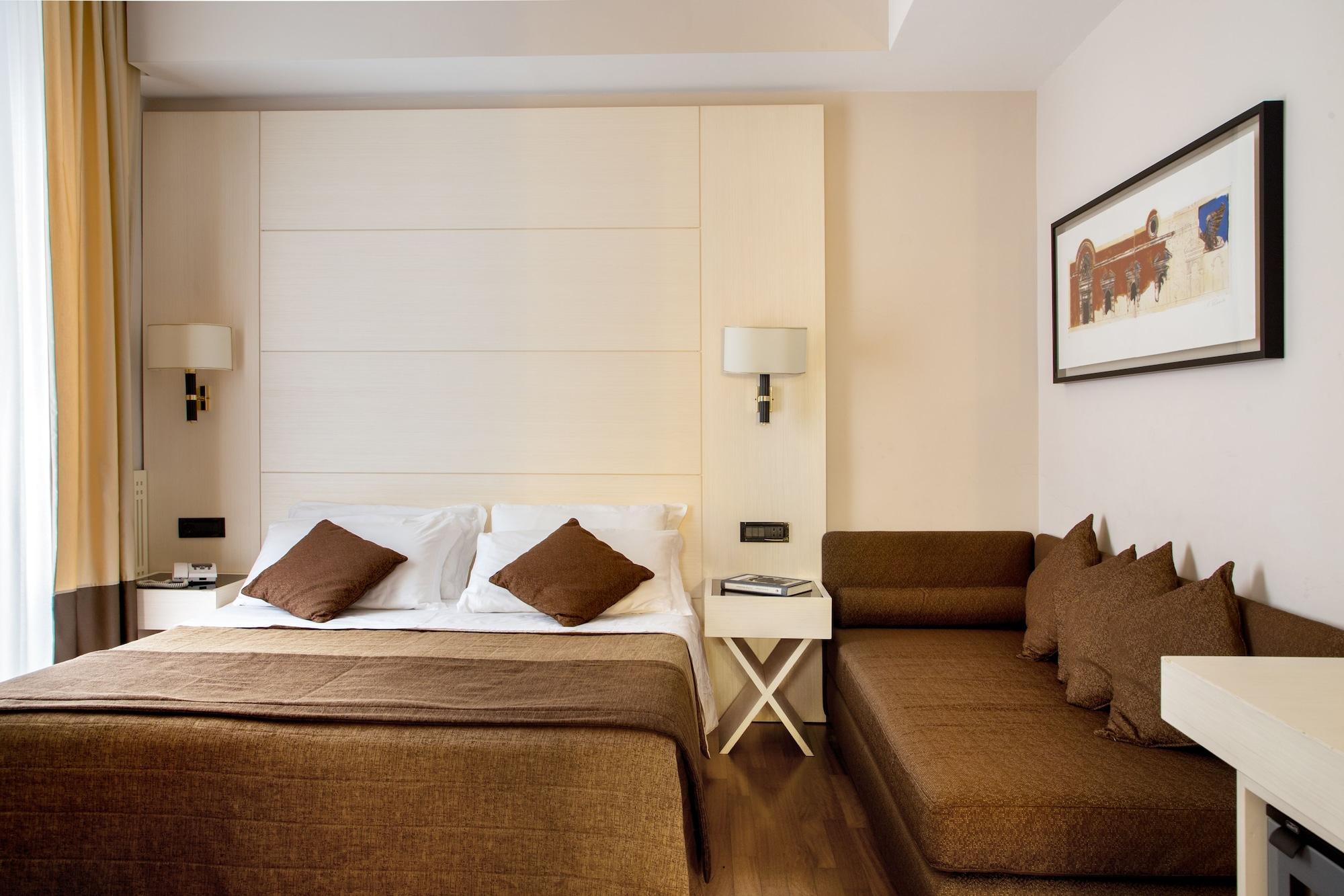 Oxford Hotell 4*