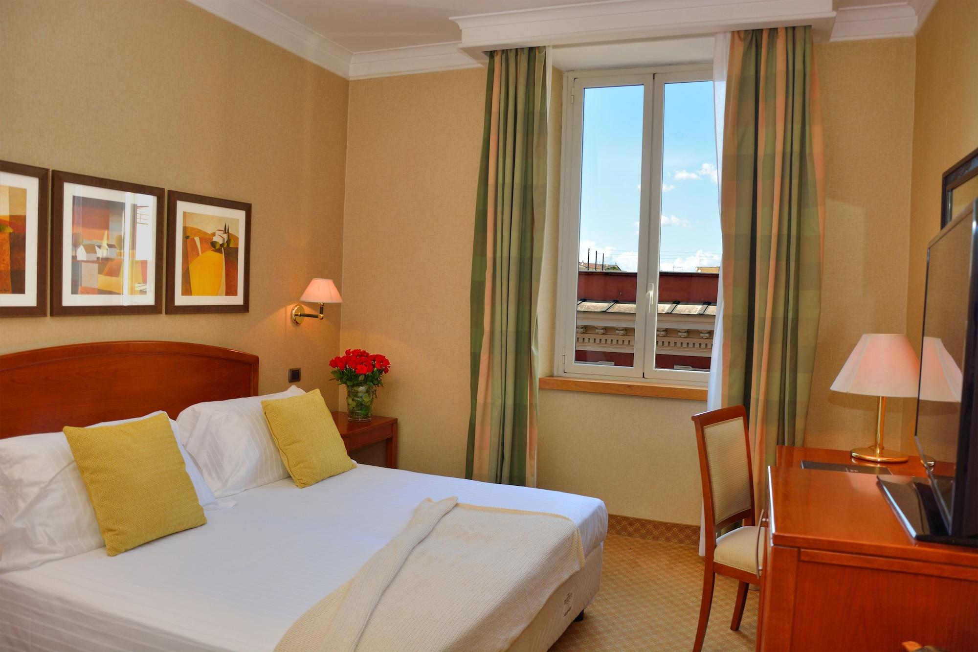 Lh Lloyd 3* Roma