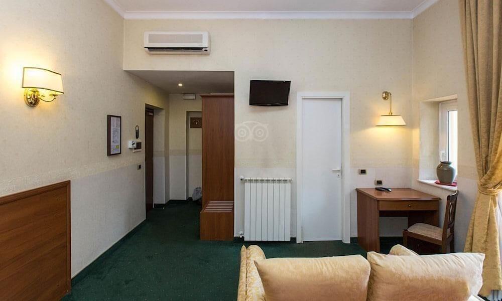 Astoria Garden 3*