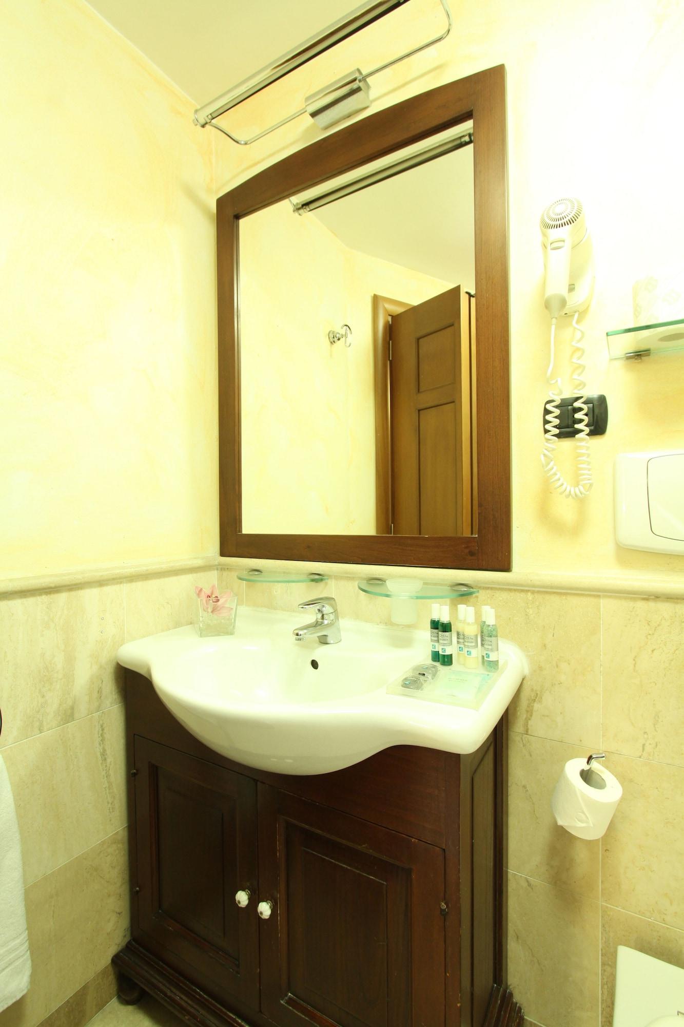 Apartment La Fenice Rom