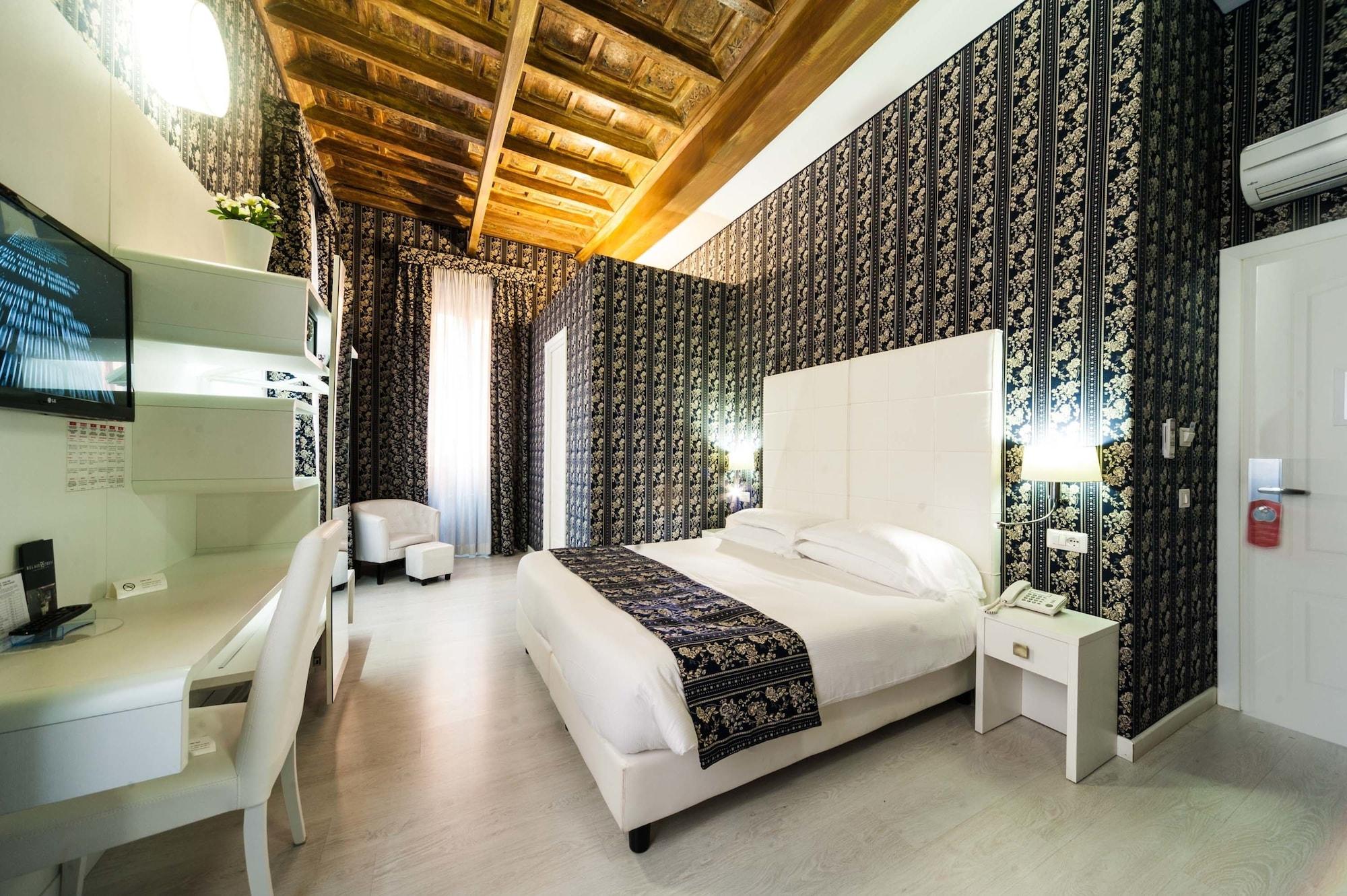 Relais Trevi 95 Boutique (adults Only) Hotell 4*