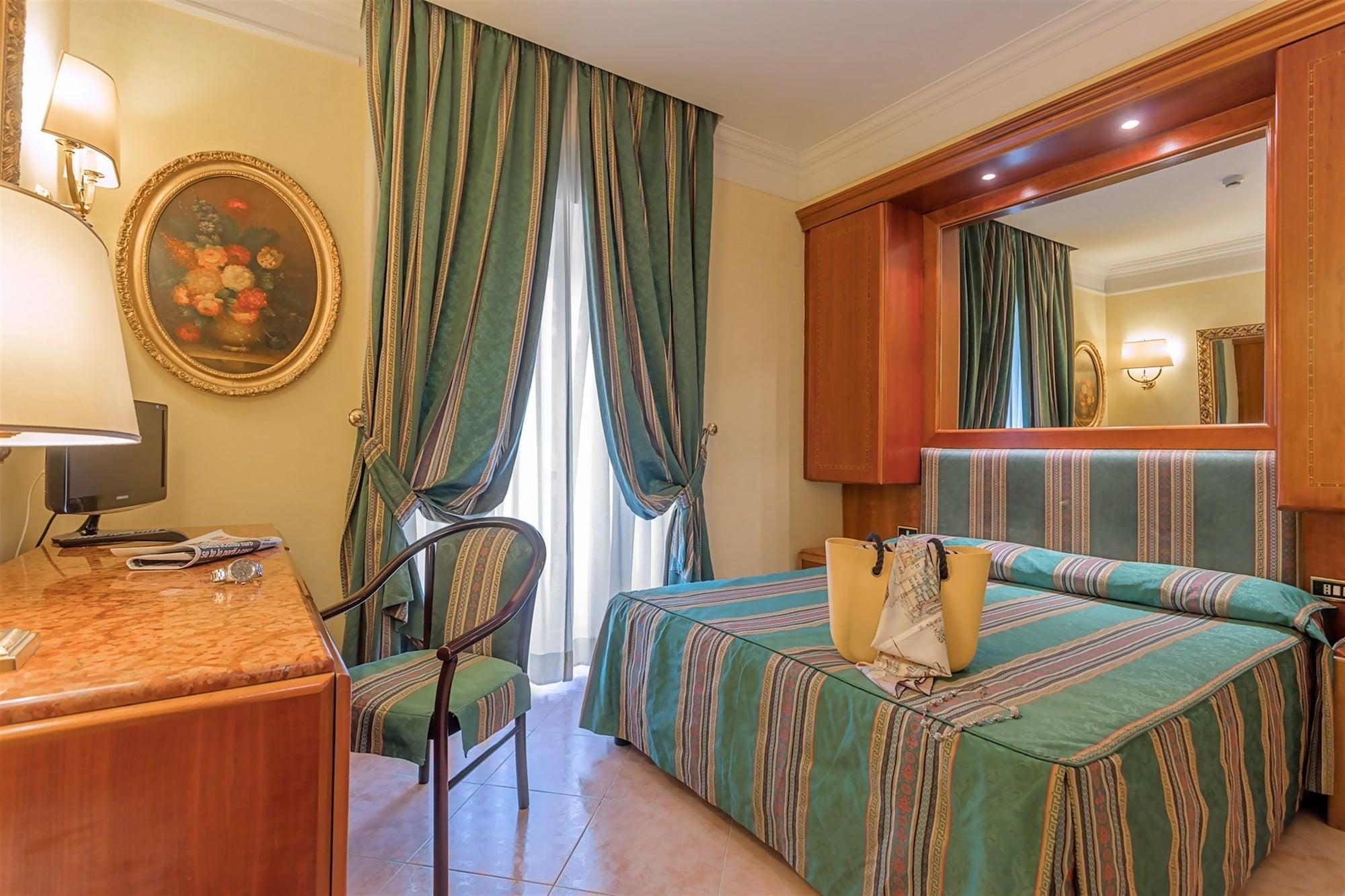 Hotel Raeli Luce