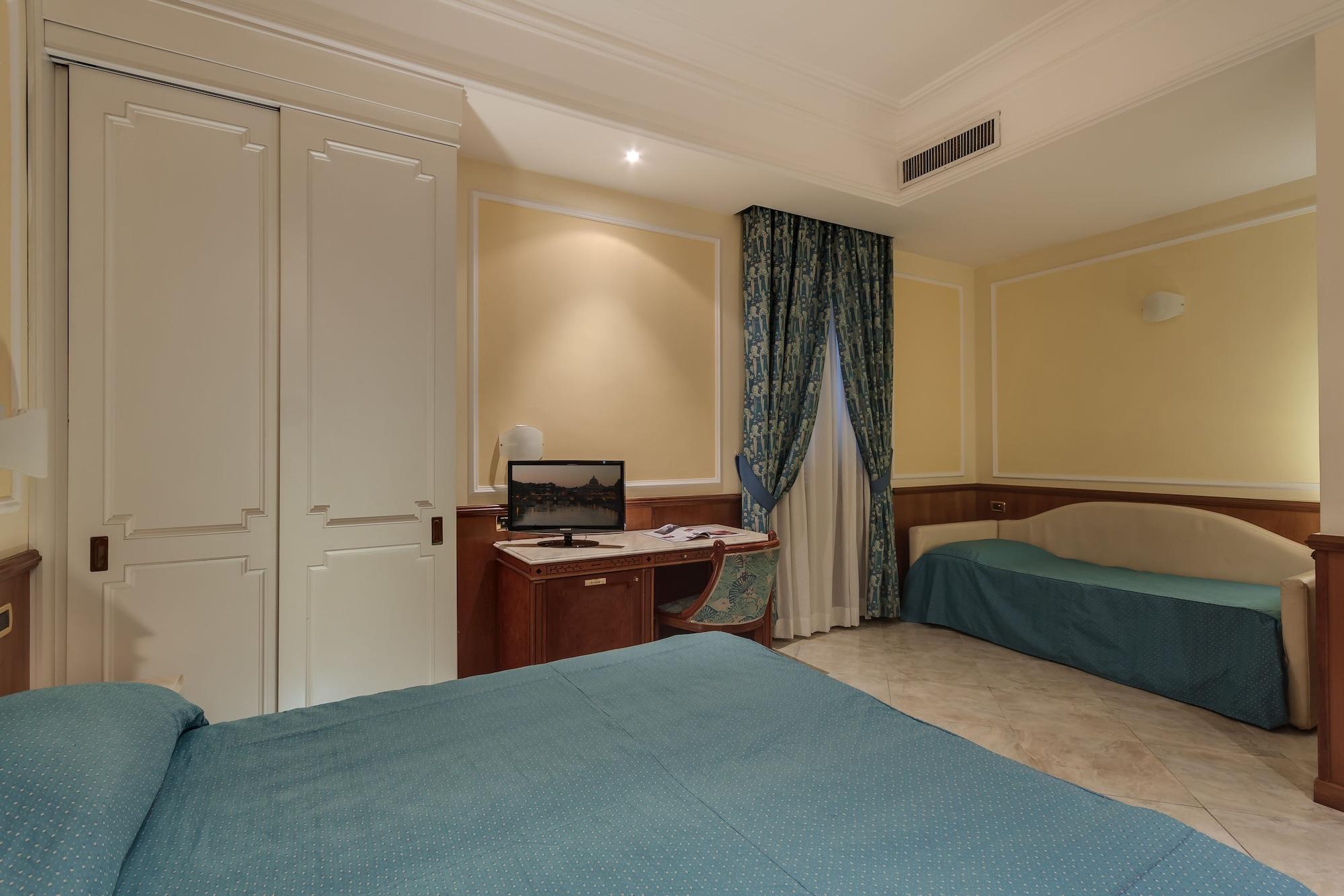 Hotel Borromeo 3*