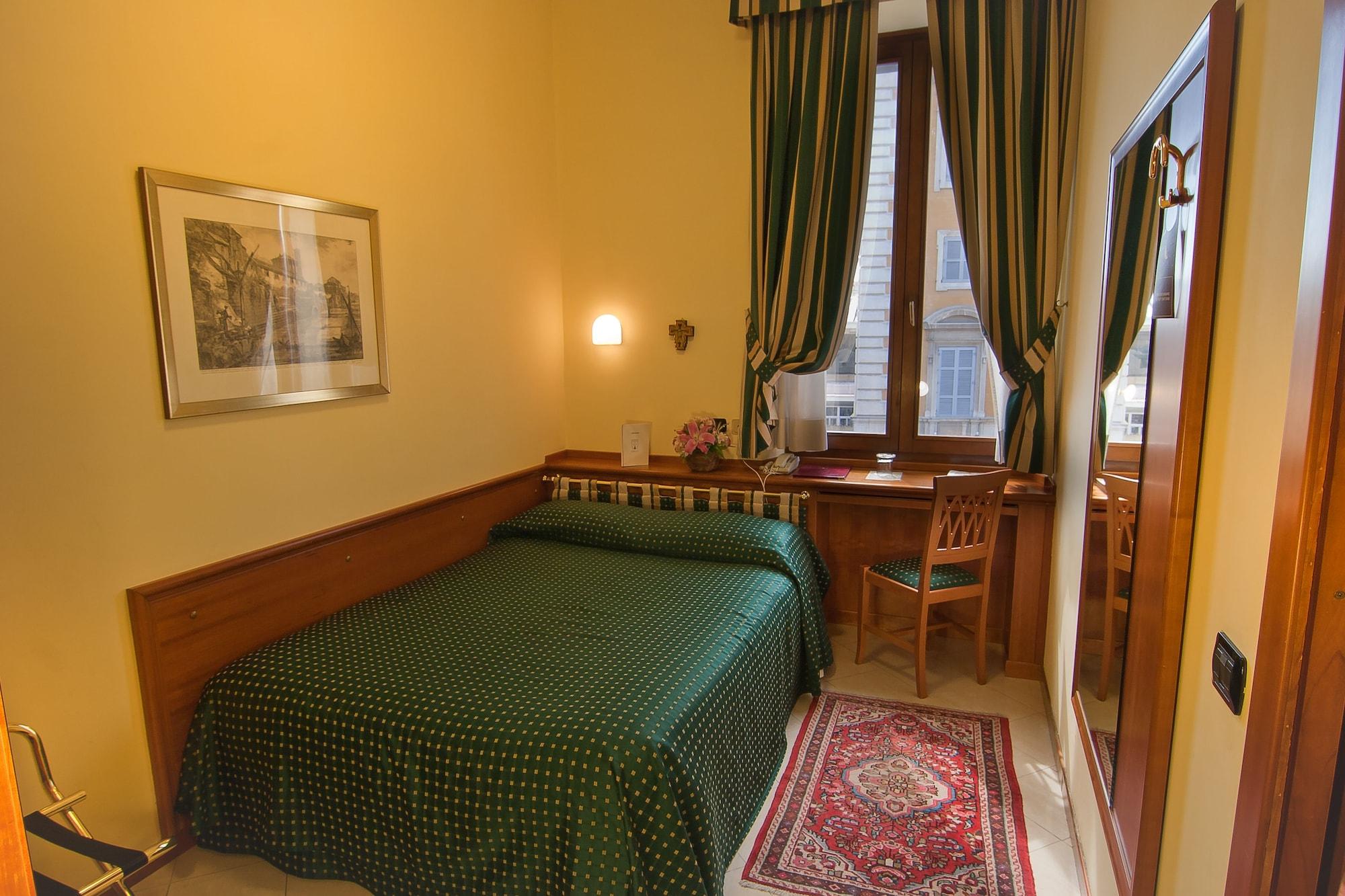 Residenza Paolo Vi 4* Rome