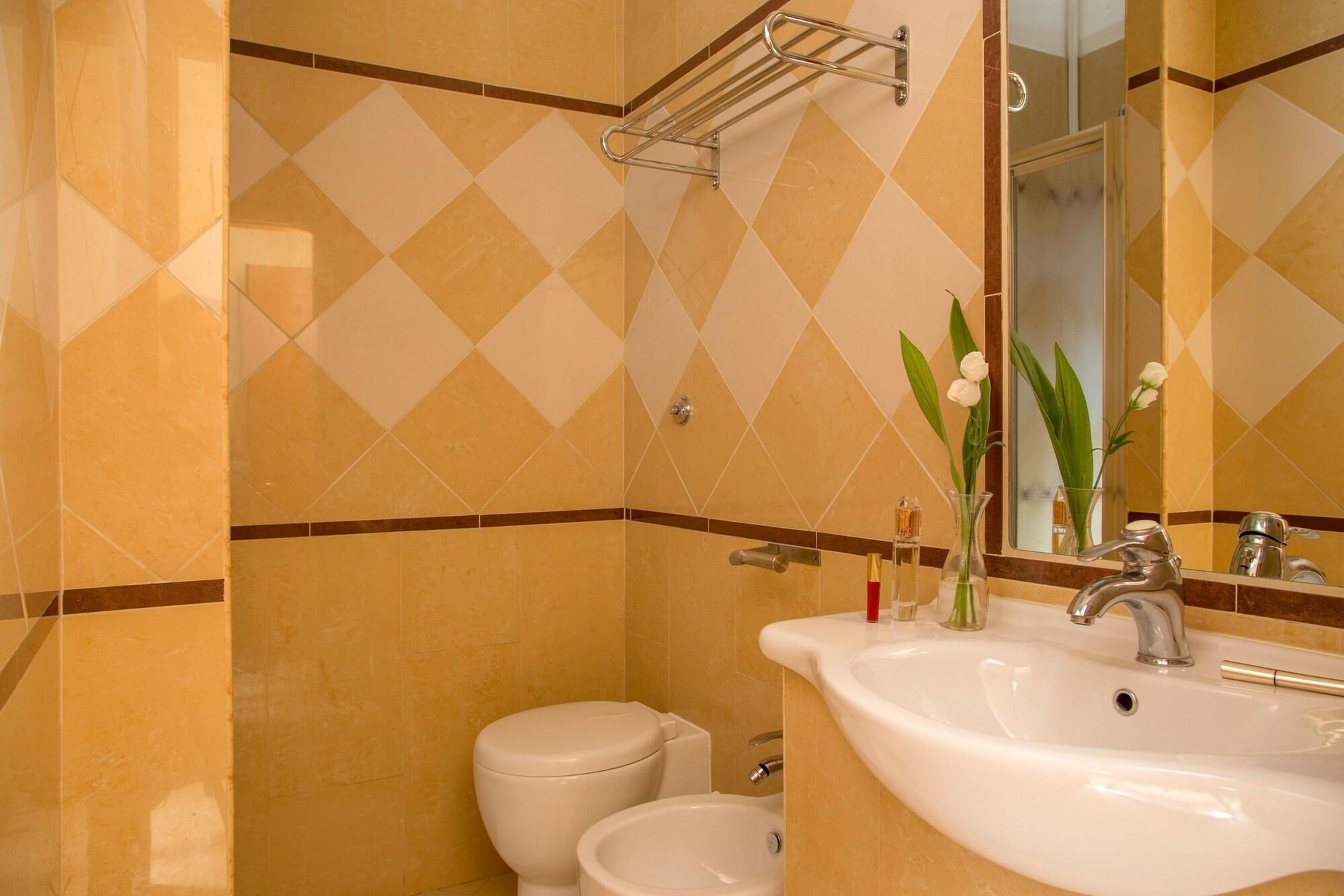 Luciani Hotel 2*