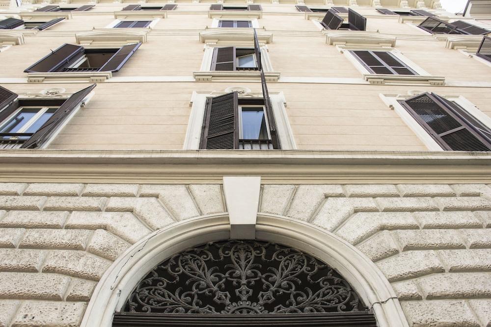 Luciani Hotel 2*