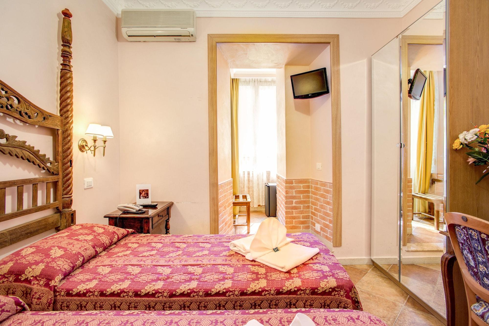 Caravaggio Hotel 3*